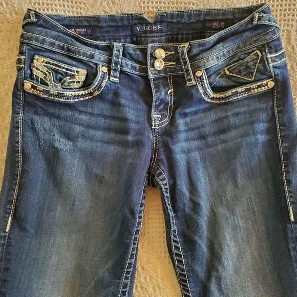 Women's Vigoss size 7/8 dark denim distressed jeans. The Chelsea bootcut. - Picture 4 of 16